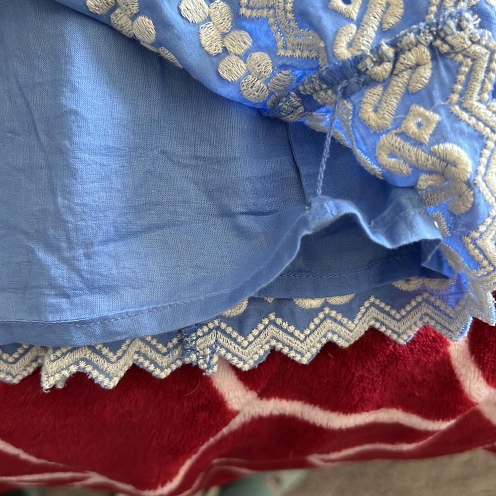 NWOT Tory Burch Blue and White Lace Top - Size 6 - Picture 10 of 12